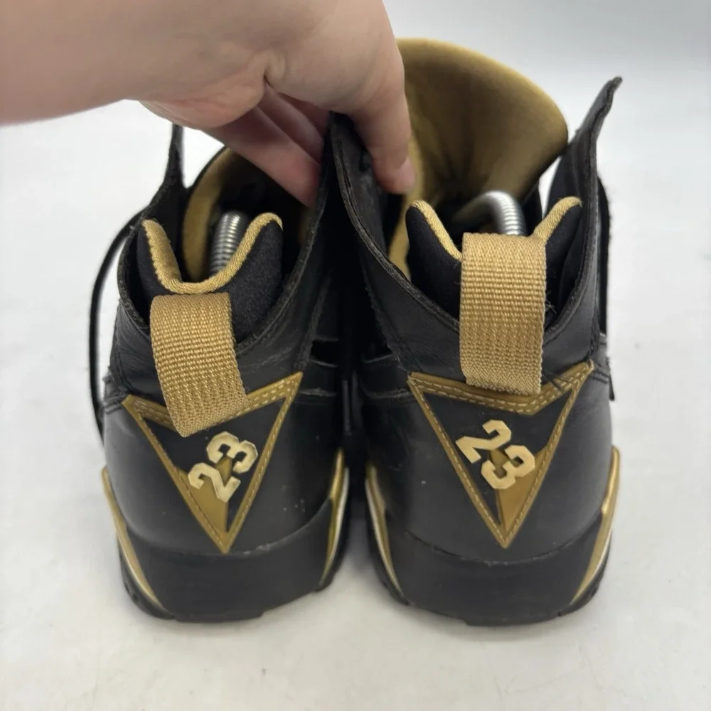 Air Jordan 7 Retro Golden Moments Shoes Mens 9 Black Casual Lace Up Skater Y2K